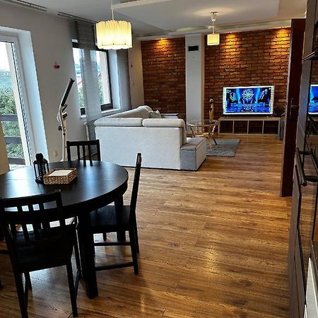 Apartament Airport Гданск Екстериор снимка