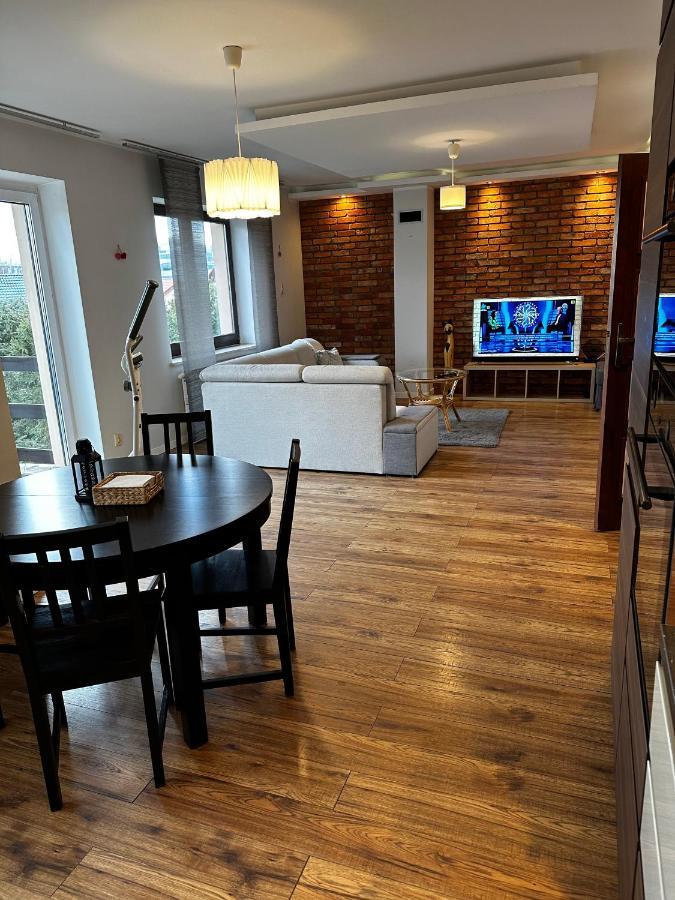 Apartament Airport Гданск Екстериор снимка