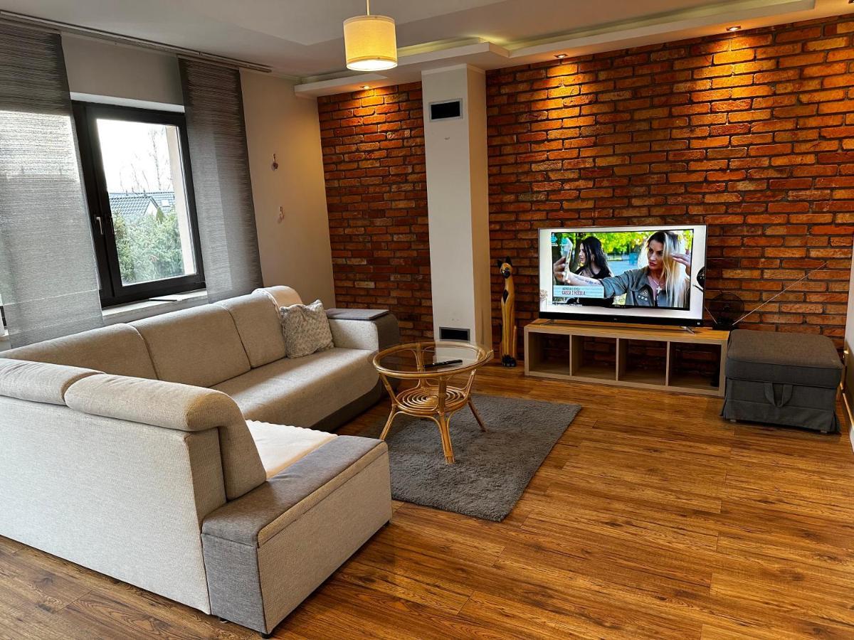 Apartament Airport Гданск Екстериор снимка