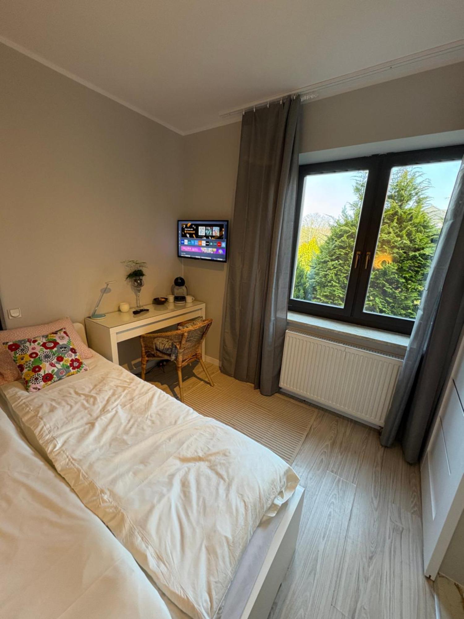Apartament Airport Гданск Екстериор снимка